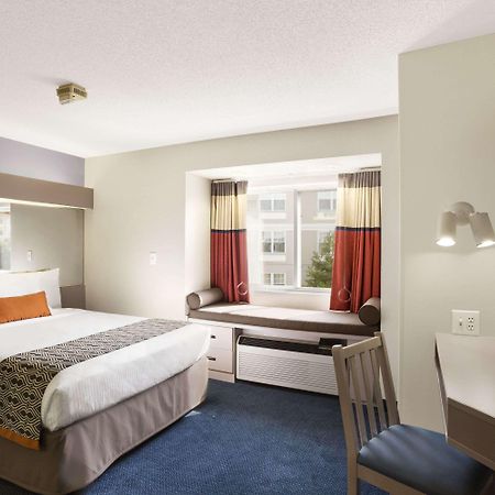 Microtel Inn By Wyndham Louisville East Buitenkant foto