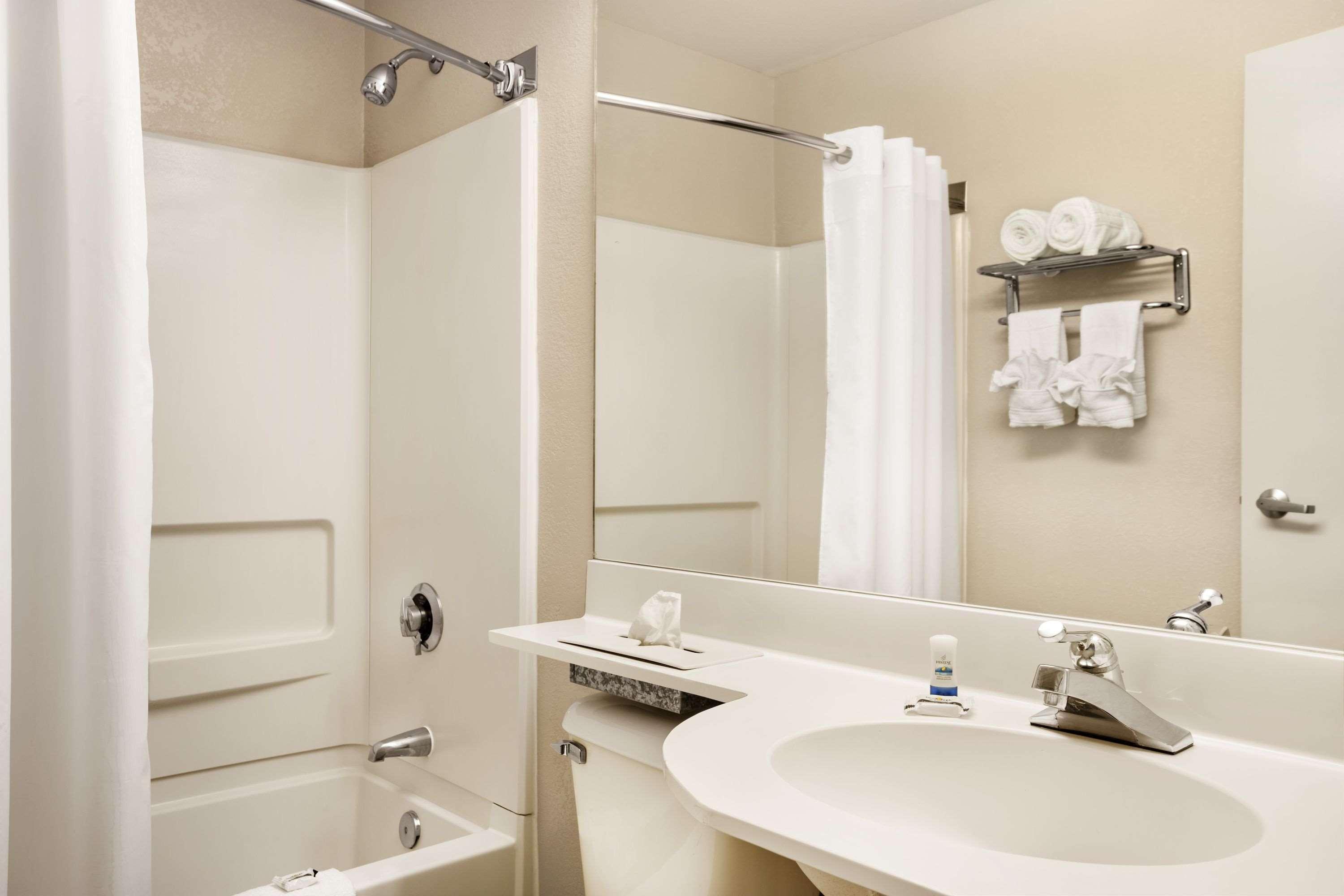 Microtel Inn By Wyndham Louisville East Buitenkant foto