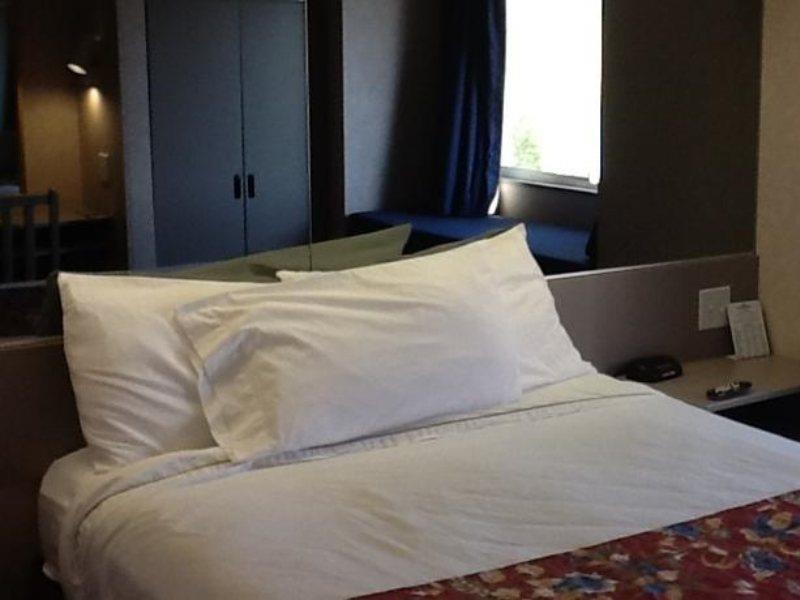 Microtel Inn By Wyndham Louisville East Buitenkant foto