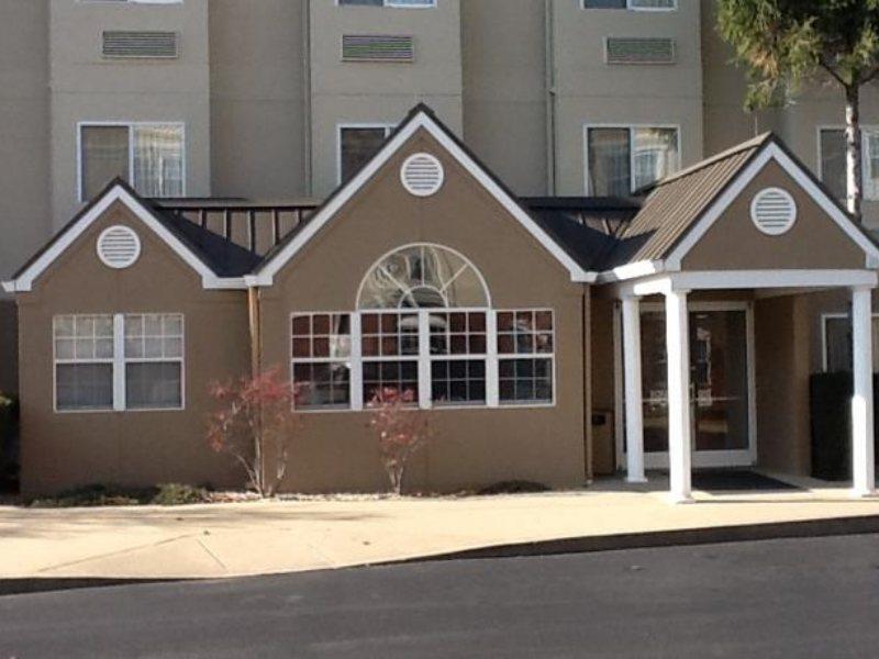 Microtel Inn By Wyndham Louisville East Buitenkant foto