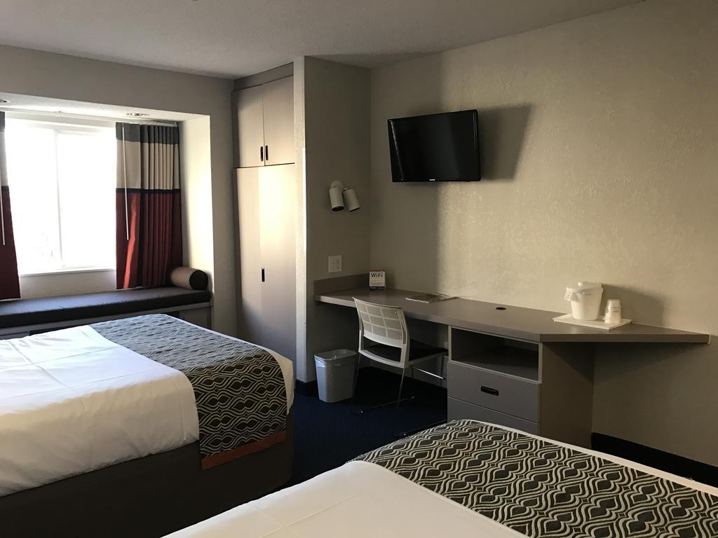 Microtel Inn By Wyndham Louisville East Buitenkant foto